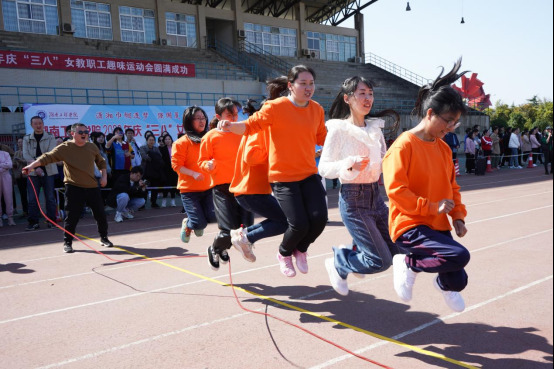 潇湘巾帼显风采 湖南工程学院举办妇女节系列庆祝活动